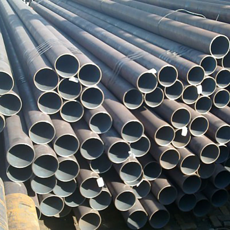 The Welding Wonders: Navigating the Differences Between Seamless and Welded Steel Pipes