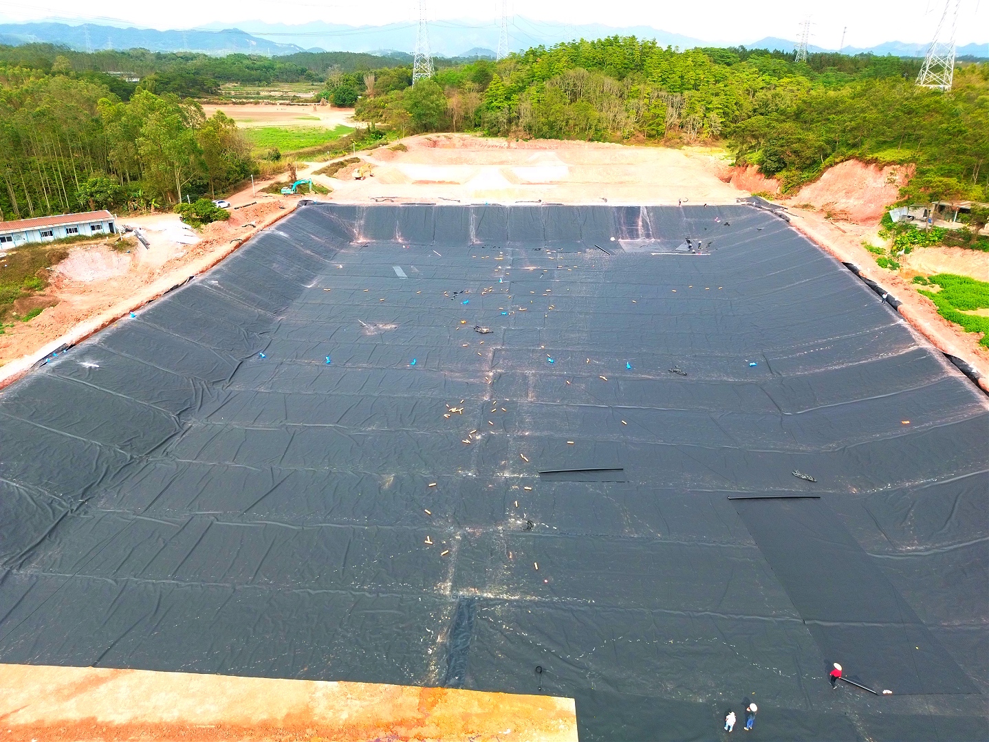 Top Woven Geotextile Fabric Choices for Strong Soil Reinforcement and Drainage