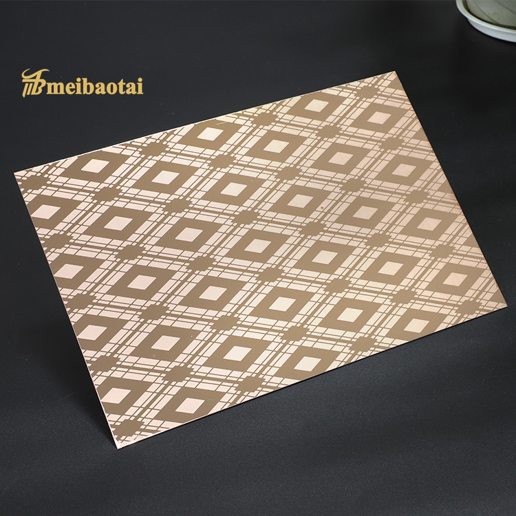 Mirror Polish PVD Gold Coating 1219X2438mm 0.65mm Customerized Pattern Decorative Plate 1219 *2438mm 0.8mm Grade 304 Stainless Steel Plate