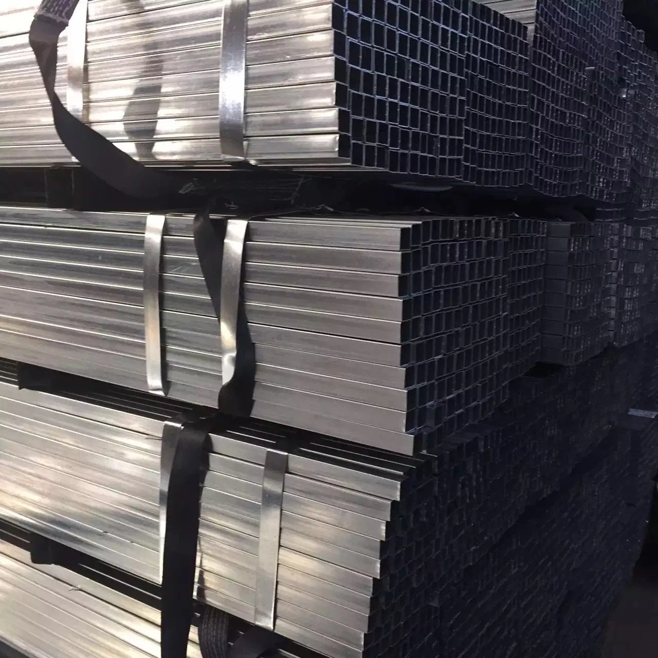 Pre Galvanized Steel Pipe20X20 - 200X200mm 0.8-2.0mm Thickness Gi Square/Rectangular Tube